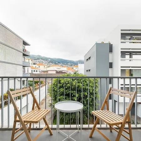 Super Coral * フンシャル